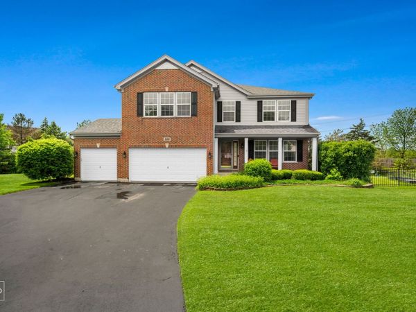 400 Judd Lane , Batavia, IL 60510
