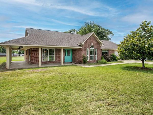 21750 Lakewood Lane, Chandler, TX 75758