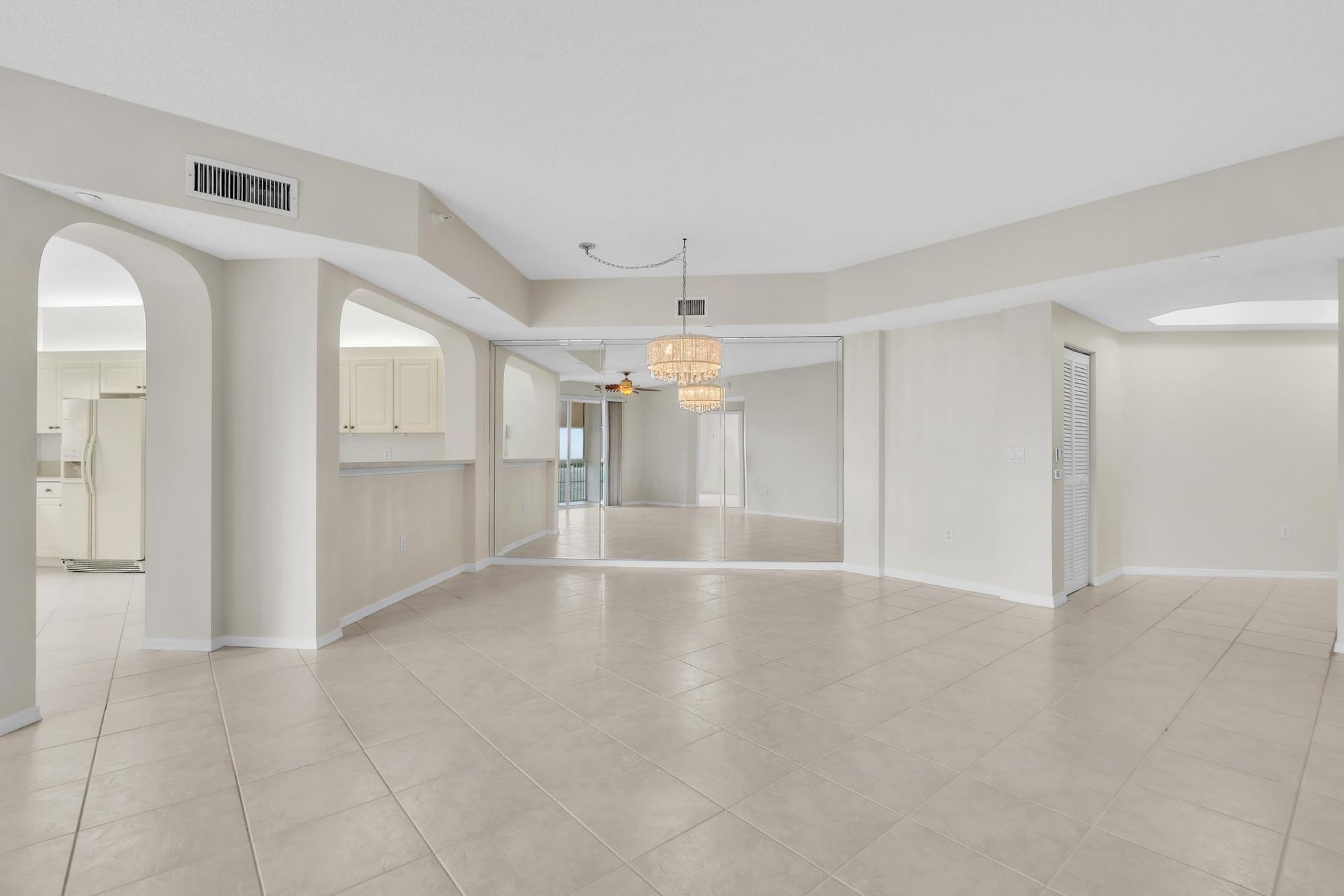 7775 Southampton Terrace, Unit 307, Tamarac, FL 33321 Photo