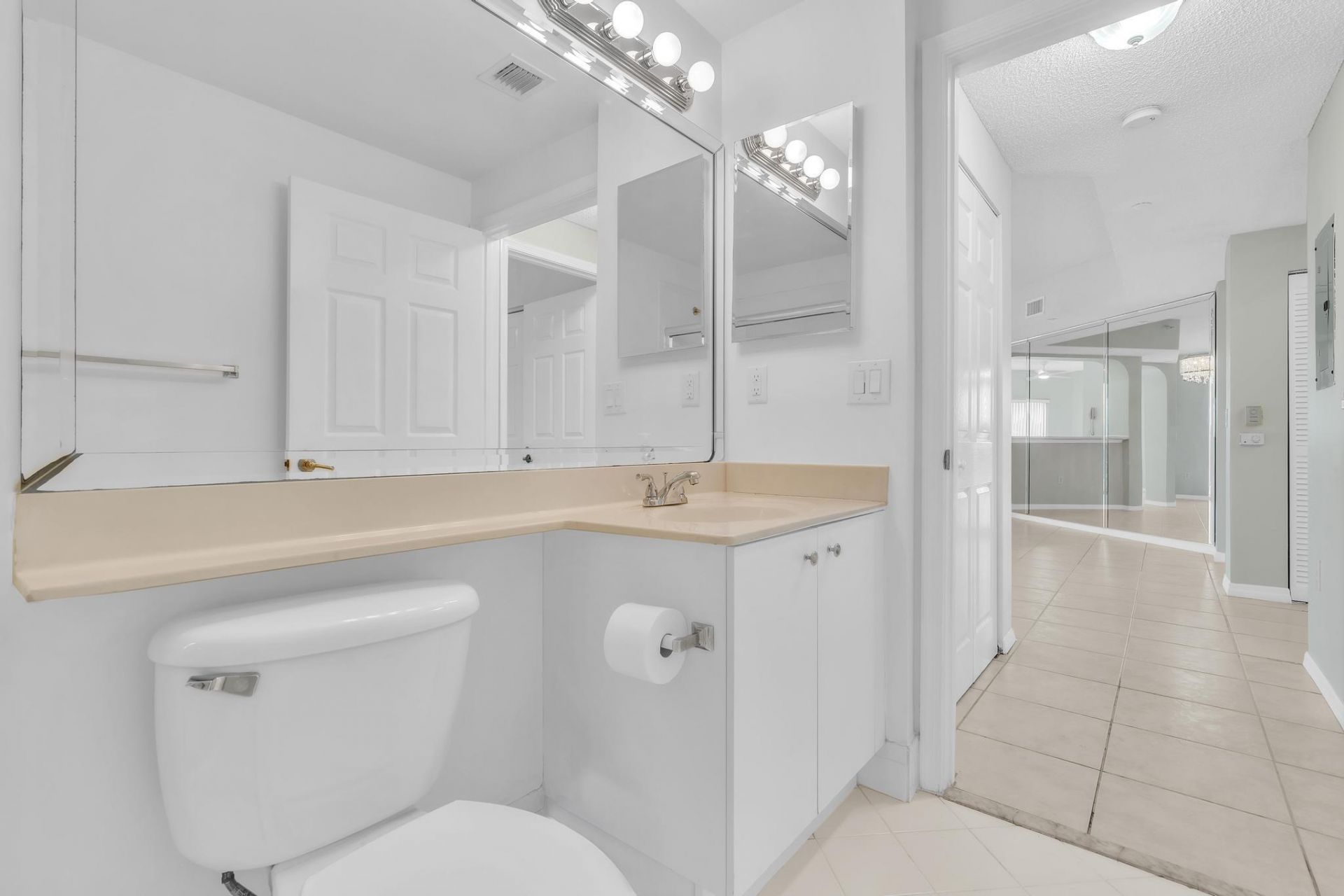 7775 Southampton Terrace, Unit 307, Tamarac, FL 33321 Photo