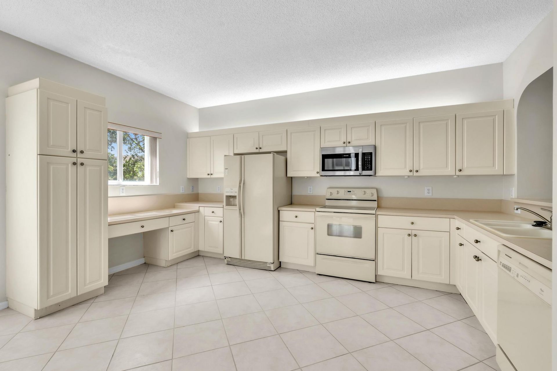 7775 Southampton Terrace, Unit 307, Tamarac, FL 33321 Photo