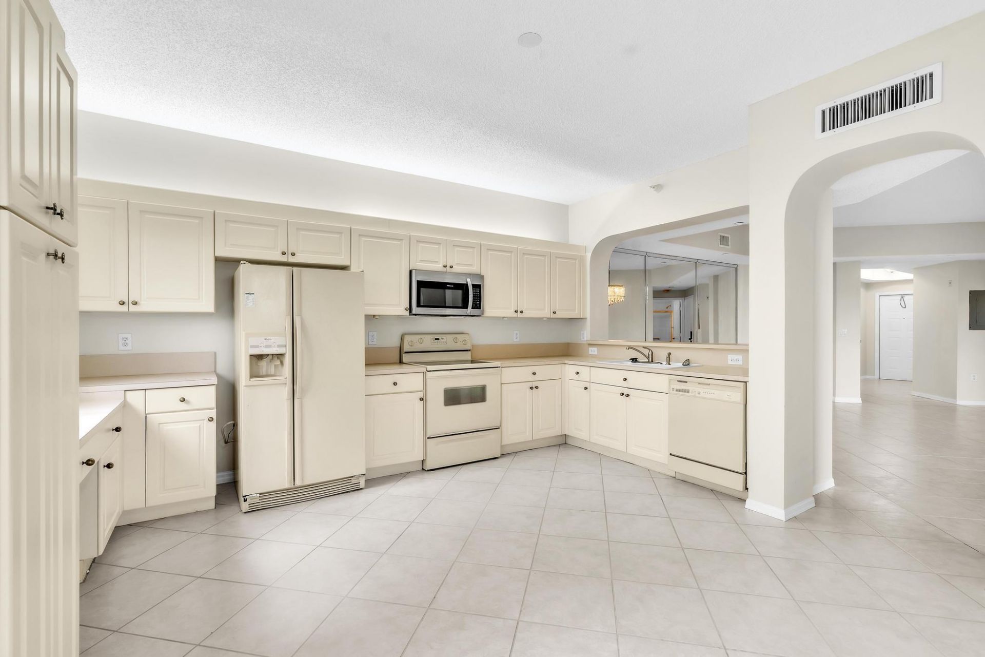 7775 Southampton Terrace, Unit 307, Tamarac, FL 33321 Photo