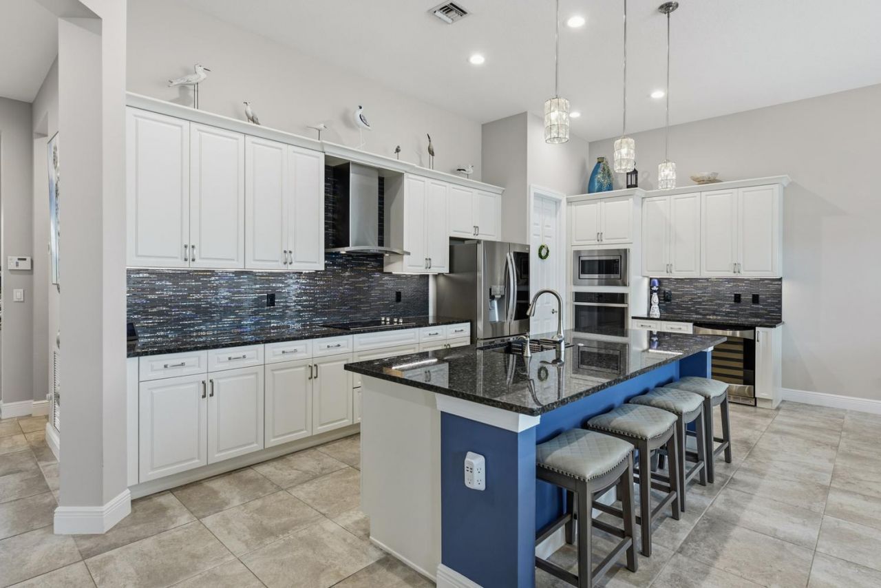 8653 SW Carrara Way, Port Saint Lucie, FL 34987 Photo