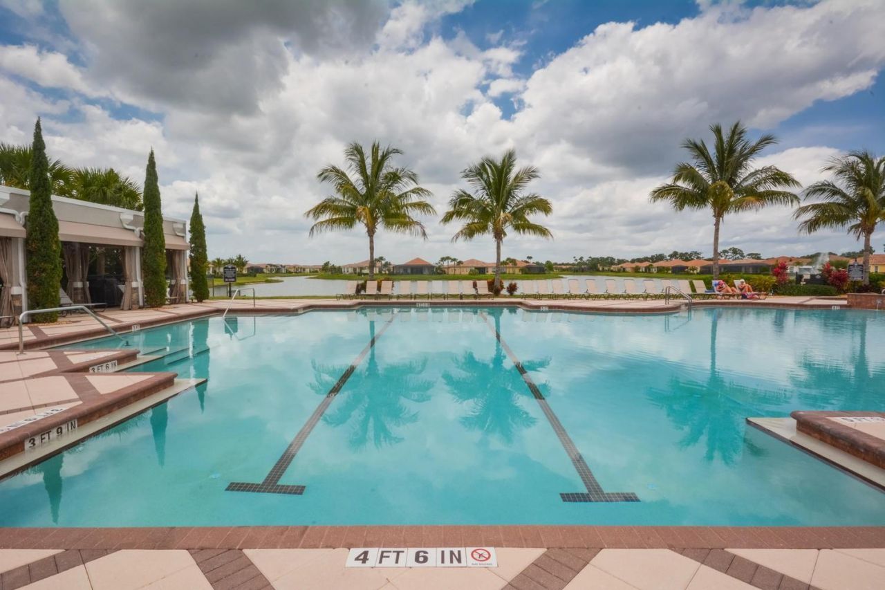 8653 SW Carrara Way, Port Saint Lucie, FL 34987 Photo