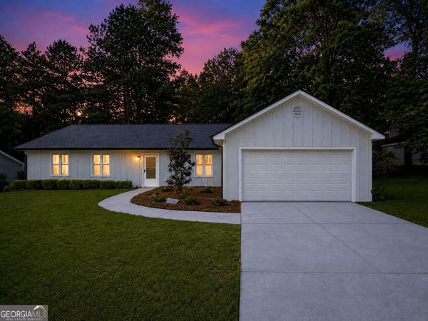 202 Kentwood Drive, Peachtree City, GA 30269