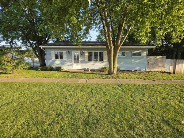 854 Douglas Street, Jesup, IA 50648