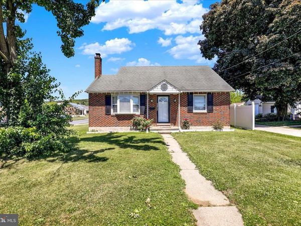 4011 KUTZTOWN ROAD, TEMPLE, PA 19560