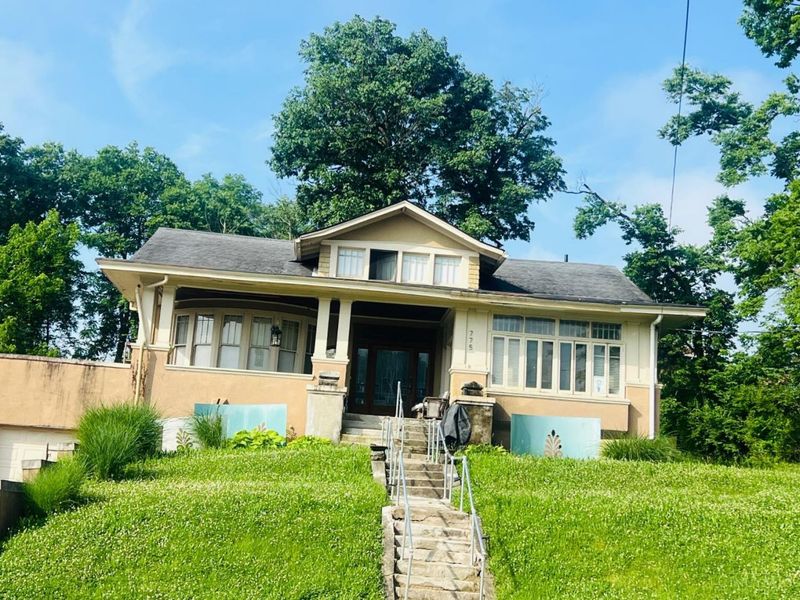 775 Clinton Springs Avenue, Cincinnati, OH 45229 Photo 4