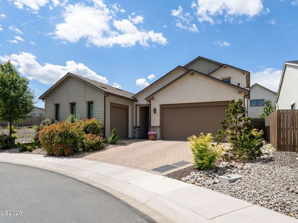 905 Iron River Court, Reno, NV 89521