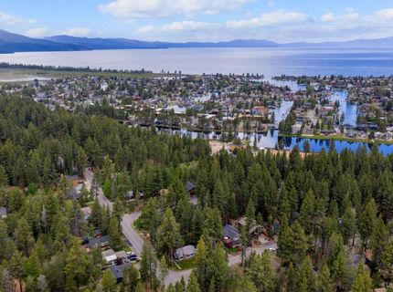2165 Butler Avenue, South Lake Tahoe, CA 96150 Photo