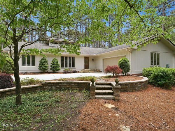 70 Live Oak Lane, Pinehurst, NC 28374