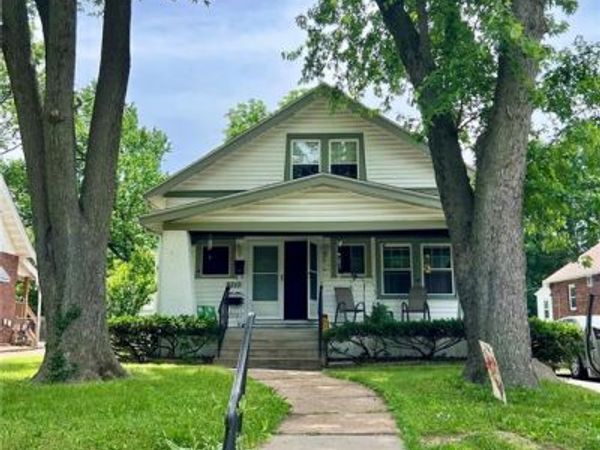 8210 Buchanan Avenue, St Louis, MO 63114