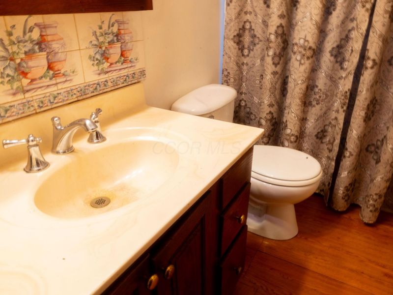 5083 Jameson Drive, Columbus, OH 43232 Photo 11