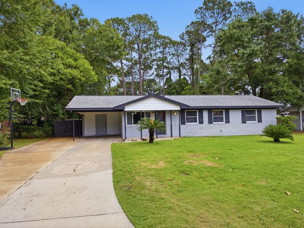 33 SW Temple Avenue, Fort Walton Beach, FL 32547