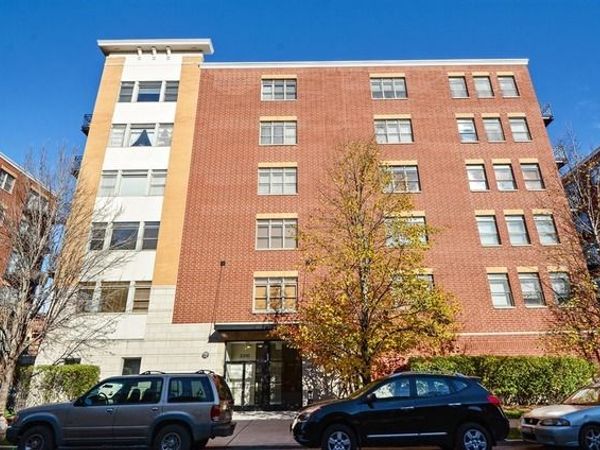 2310 W St Paul Avenue , Unit 202, Chicago, IL 60647