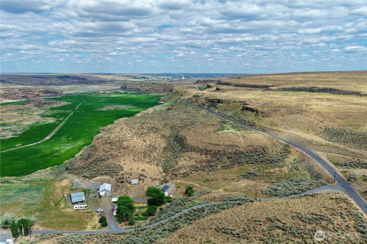 20548 NE 22 Road  primary photo