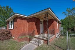 1528 Hazel Street  photo 4