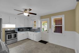 1528 Hazel Street  photo 4