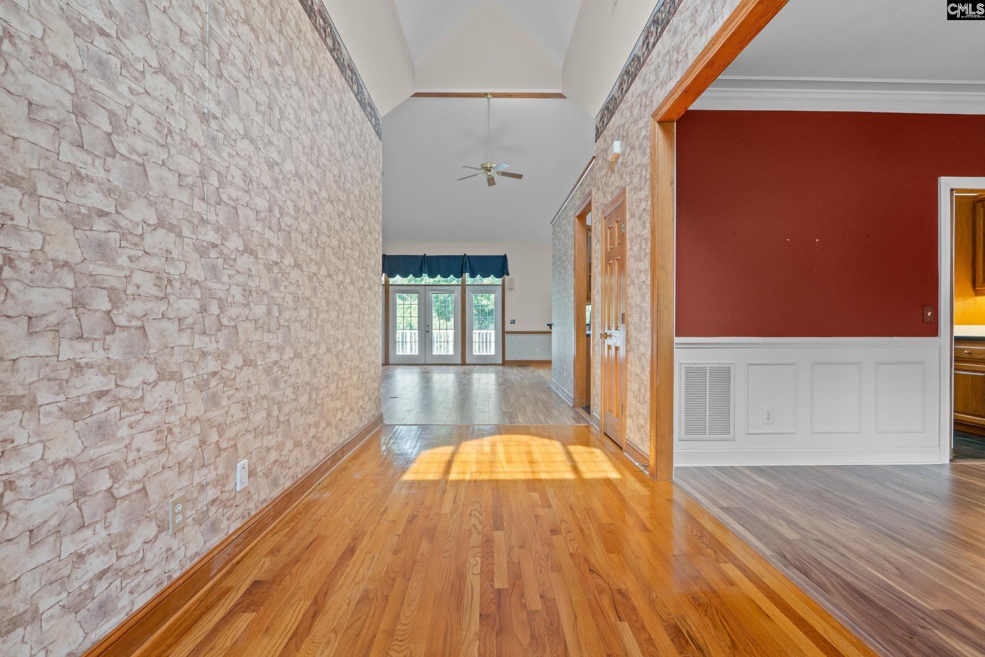 129 Westlake Ridge Drive  Photo 4
