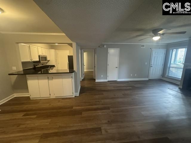 448 Deerwood Street  Photo 6