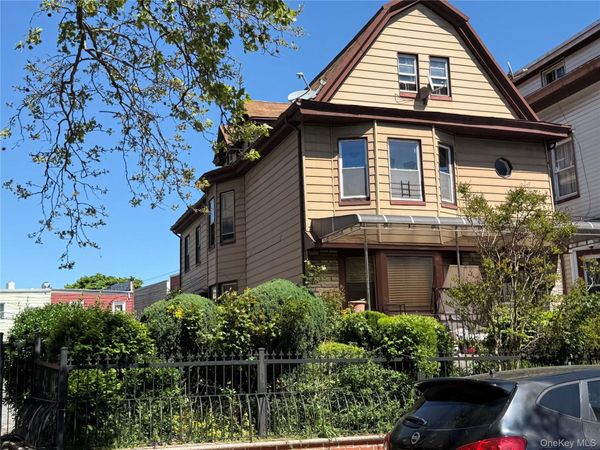 88-33 144 Street, Unit 2nd Fl, Jamaica, NY 11435