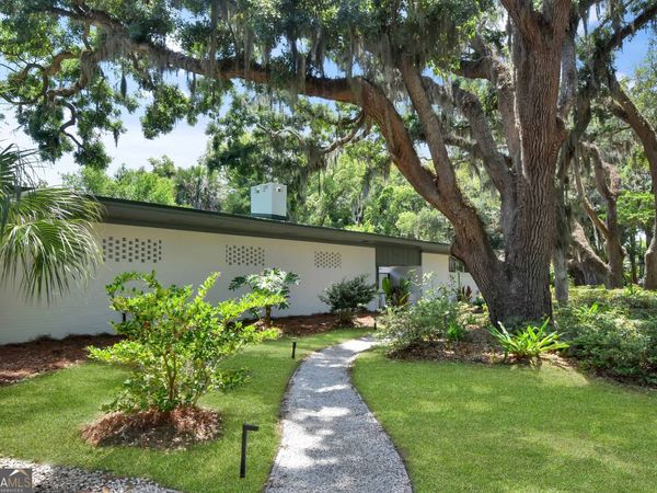 101 Druid Oaks Lane, Saint Simons Island, GA 31522