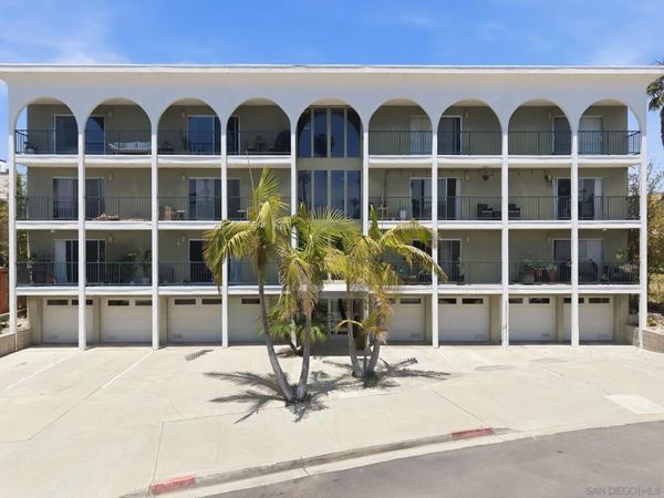 356 Playa Del Norte, Unit 8, La Jolla, CA 92037