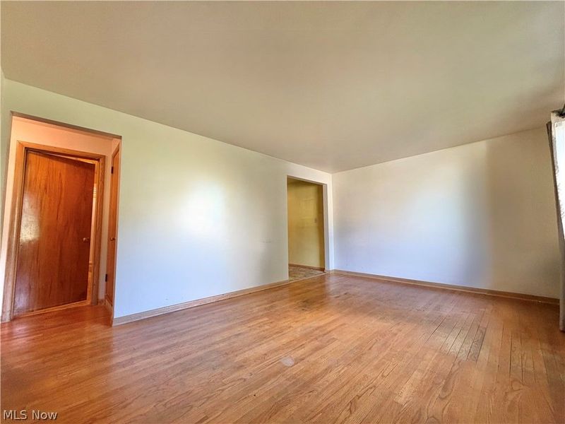 307 W 9th Street , Salem, OH 44460 Photo 5