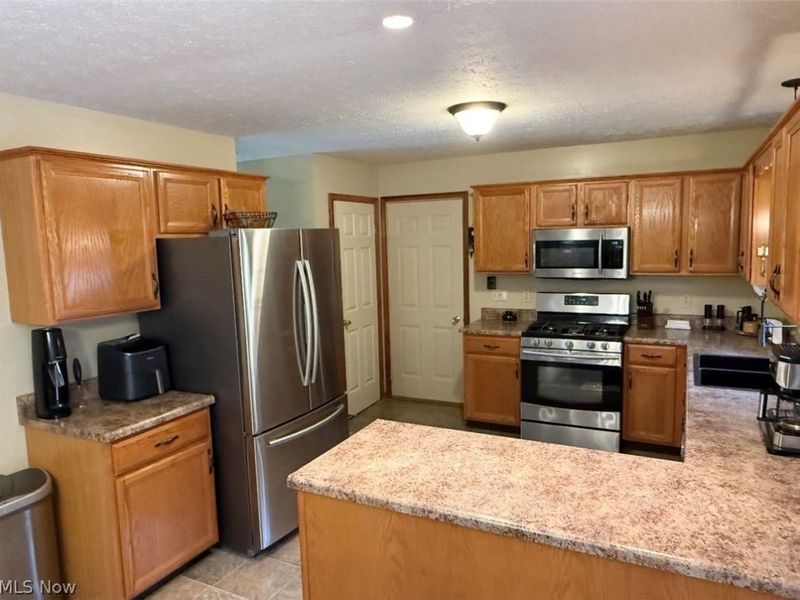 5547 Cider Mill Crossing, Austintown, OH 44515 Photo 11