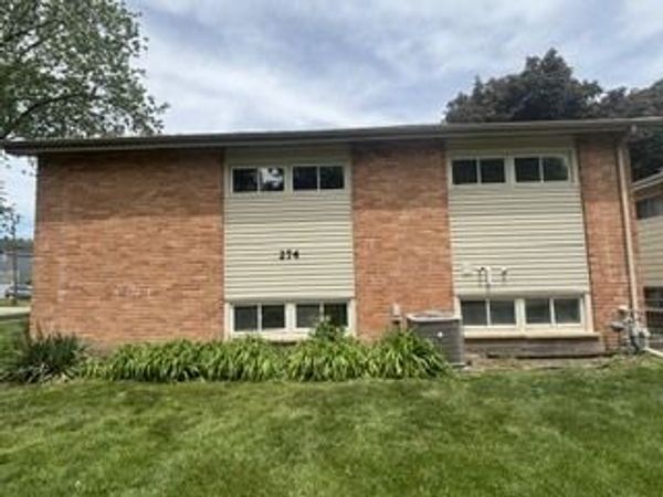 274 Pleasant Hill Boulevard , Palatine, IL 60067