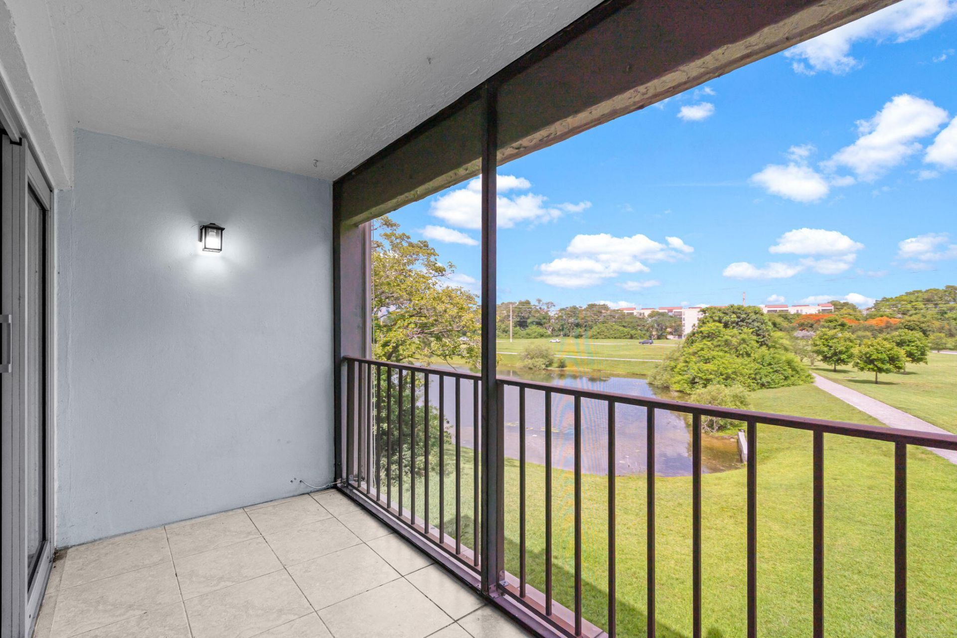 9170 Fontainebleau Boulevard, Unit 301, Miami, FL 33172 Photo