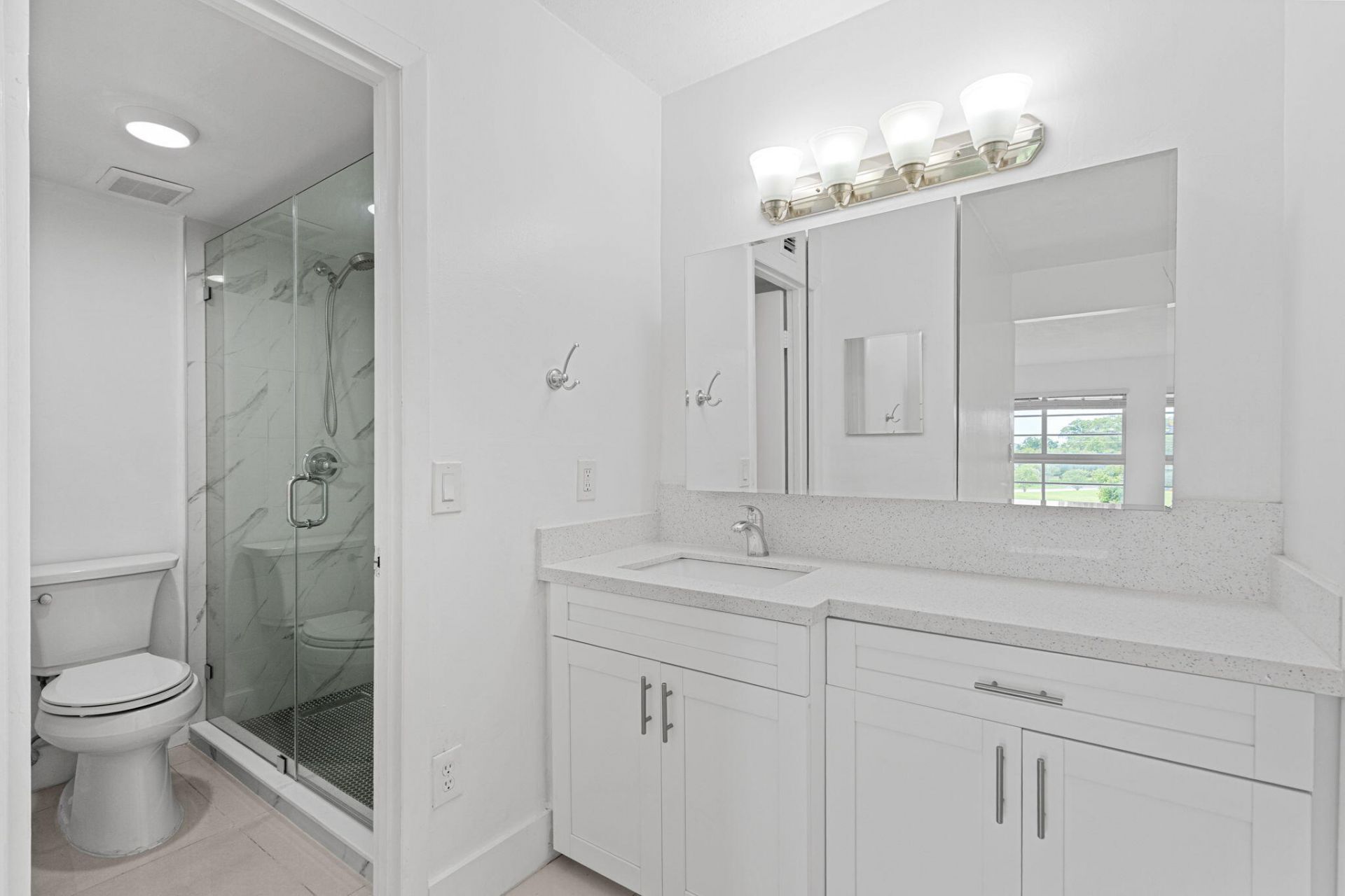 9170 Fontainebleau Boulevard, Unit 301, Miami, FL 33172 Photo