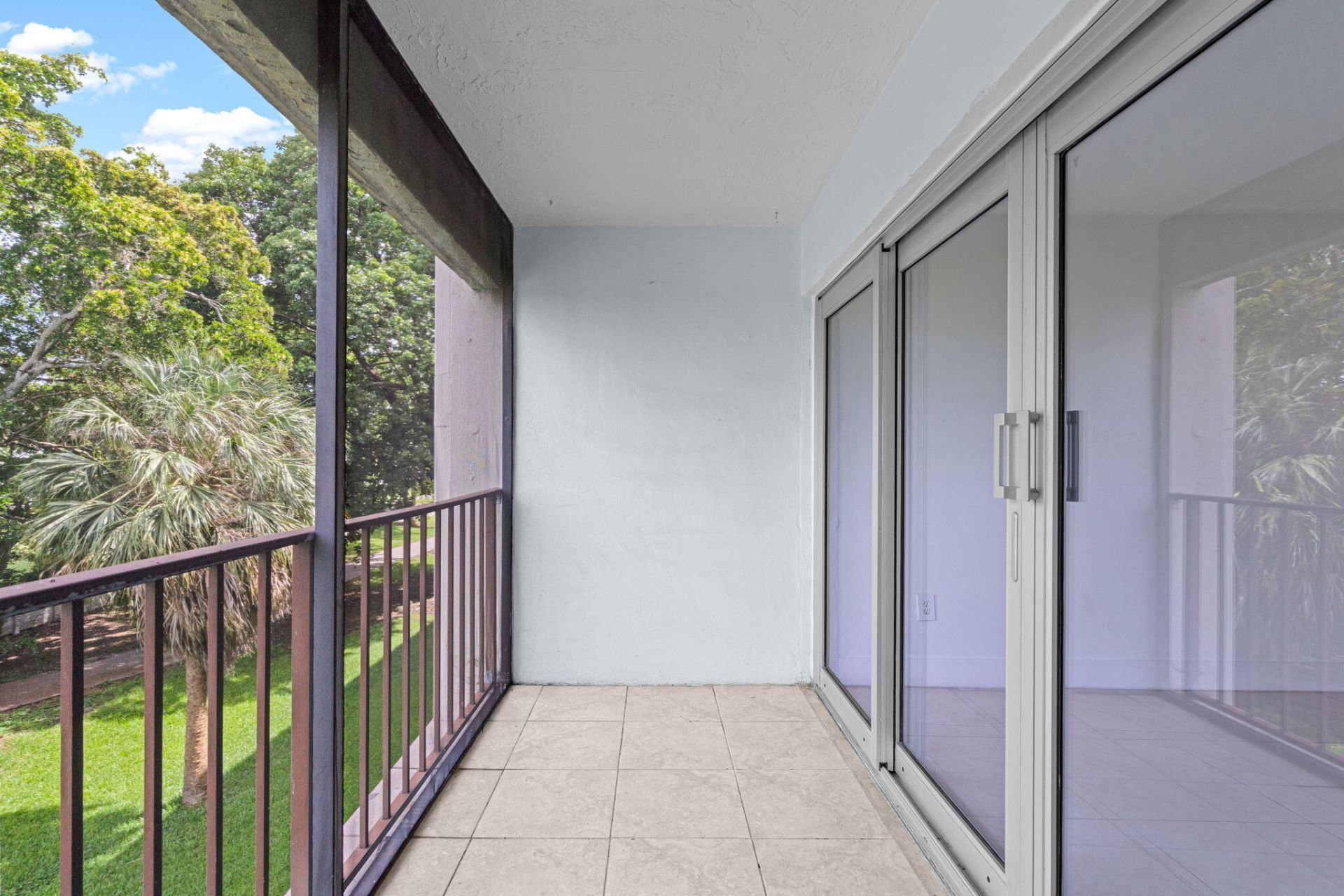 9170 Fontainebleau Boulevard, Unit 301, Miami, FL 33172 Photo