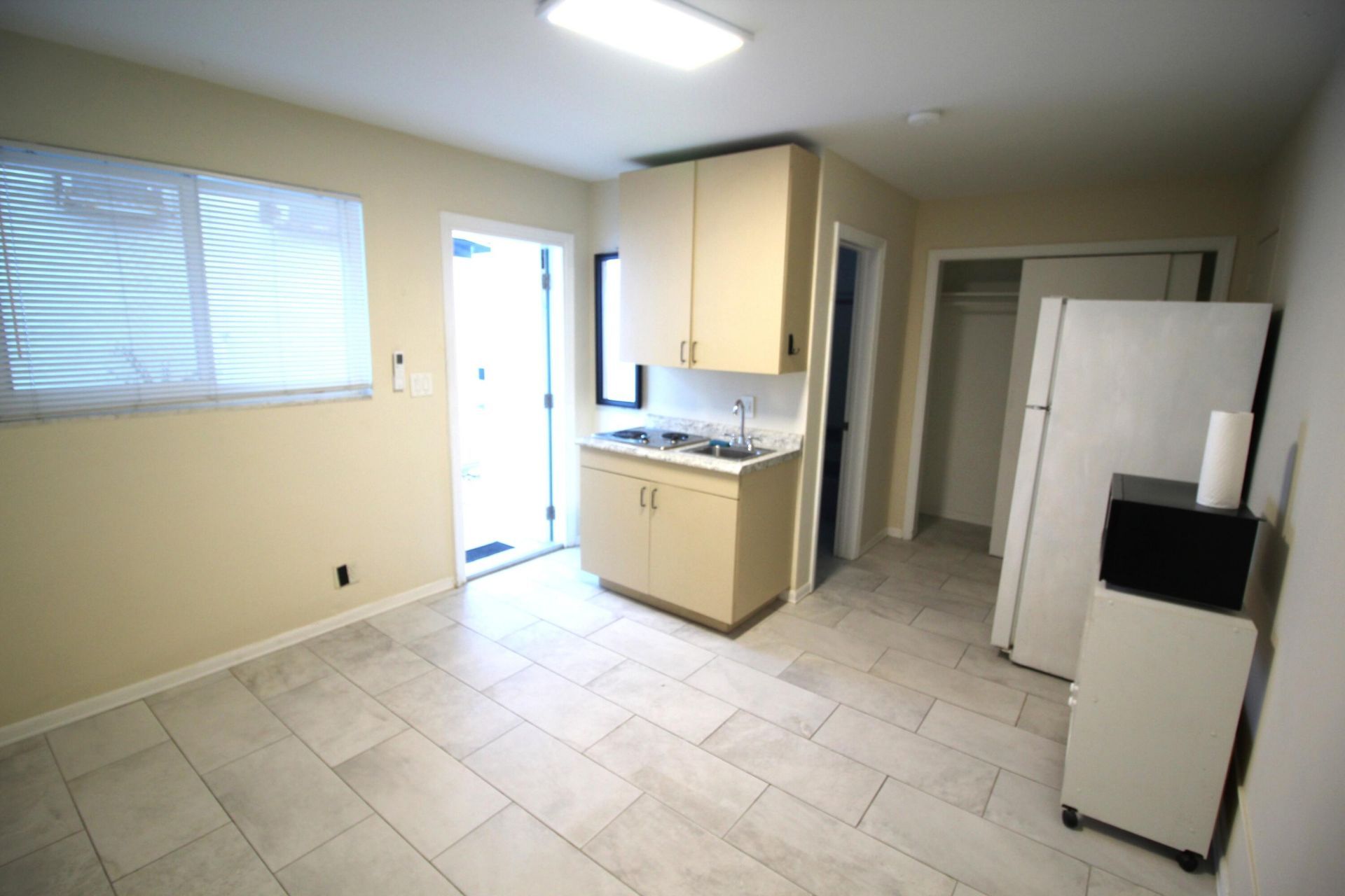 4440 Bougainvilla Drive, Unit 4b, Lauderdale by the Sea, FL 33308 Photo