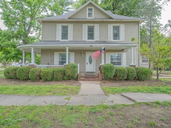 235 S Minnesota Avenue, Columbus, KS 66725