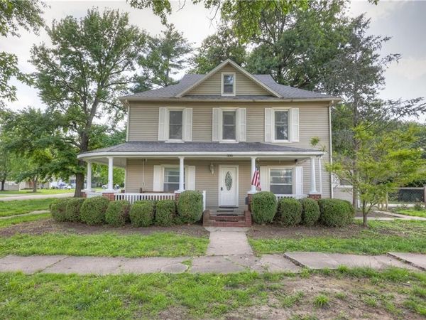235 S Minnesota Avenue, Columbus, KS 66725