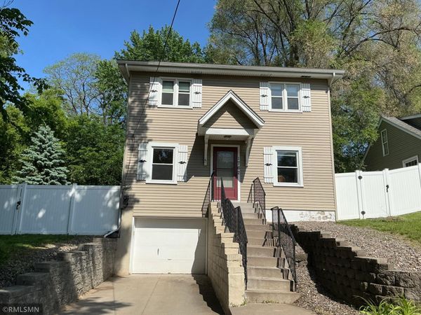 1762 Edgerton Street, Maplewood, MN 55117