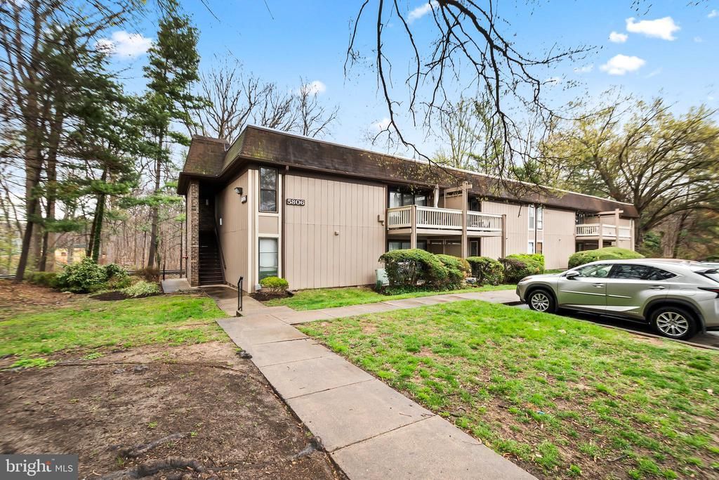 5806 Royal Ridge Drive , Unit F, Springfield, VA 22152 Main Photo