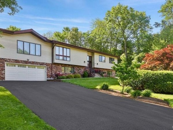 5 Shagbark Court, New City, NY 10956
