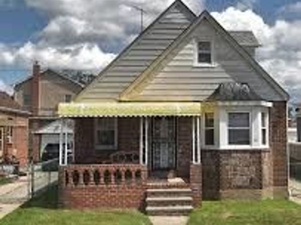 98 Sussex Road, Elmont, NY 11003