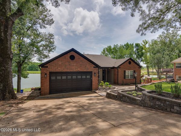 4838 Victoria Drive, Nesbit, MS 38651
