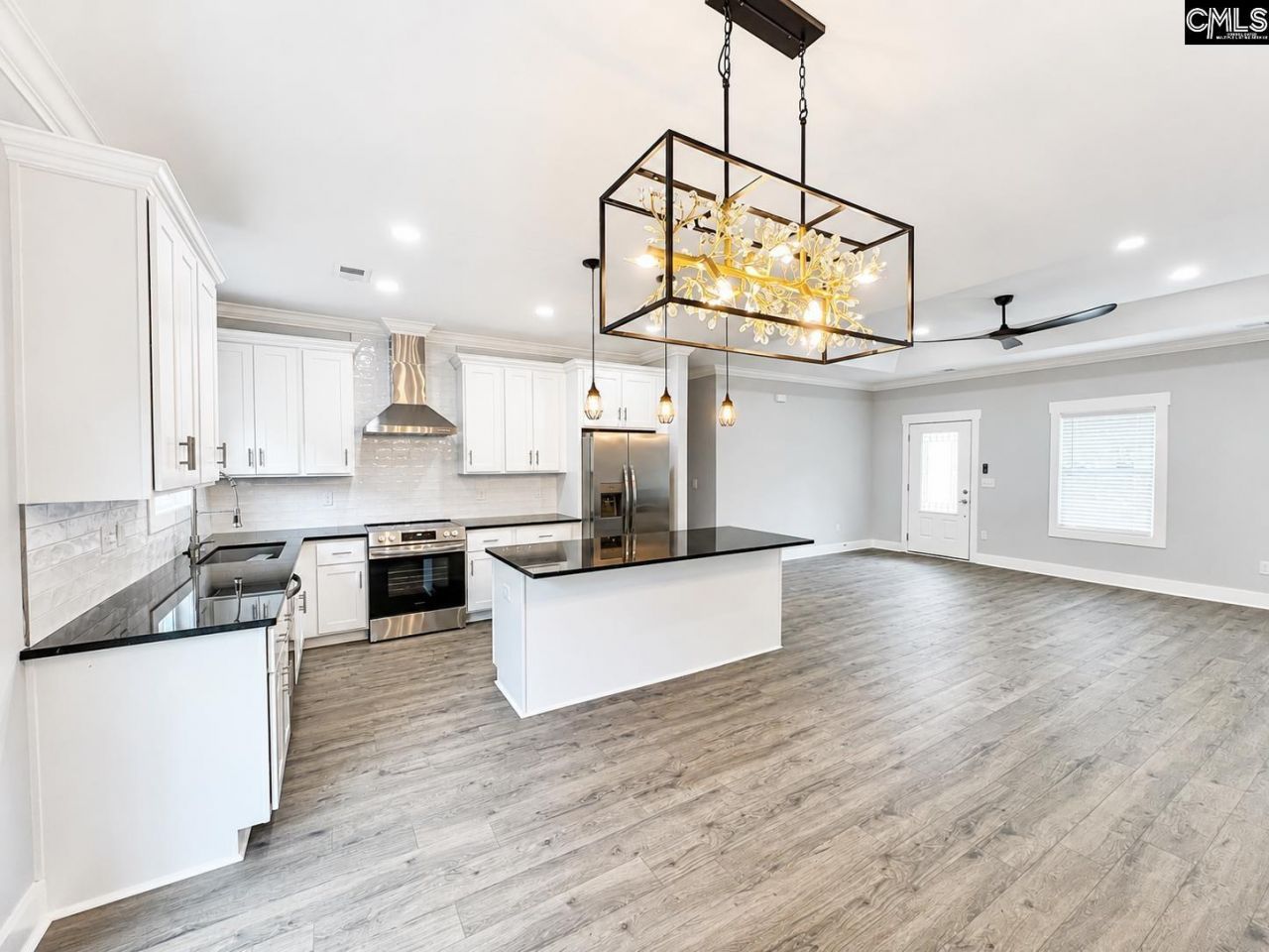 240 Whixley Ln  Photo 5