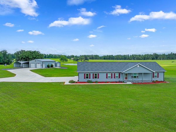 393 NW Willie Deas Rd., Madison, FL