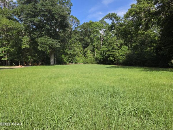 000 S 8th Street , Chipley, FL 32428