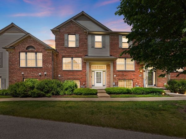 302 Devoe Drive, Oswego, IL 60543