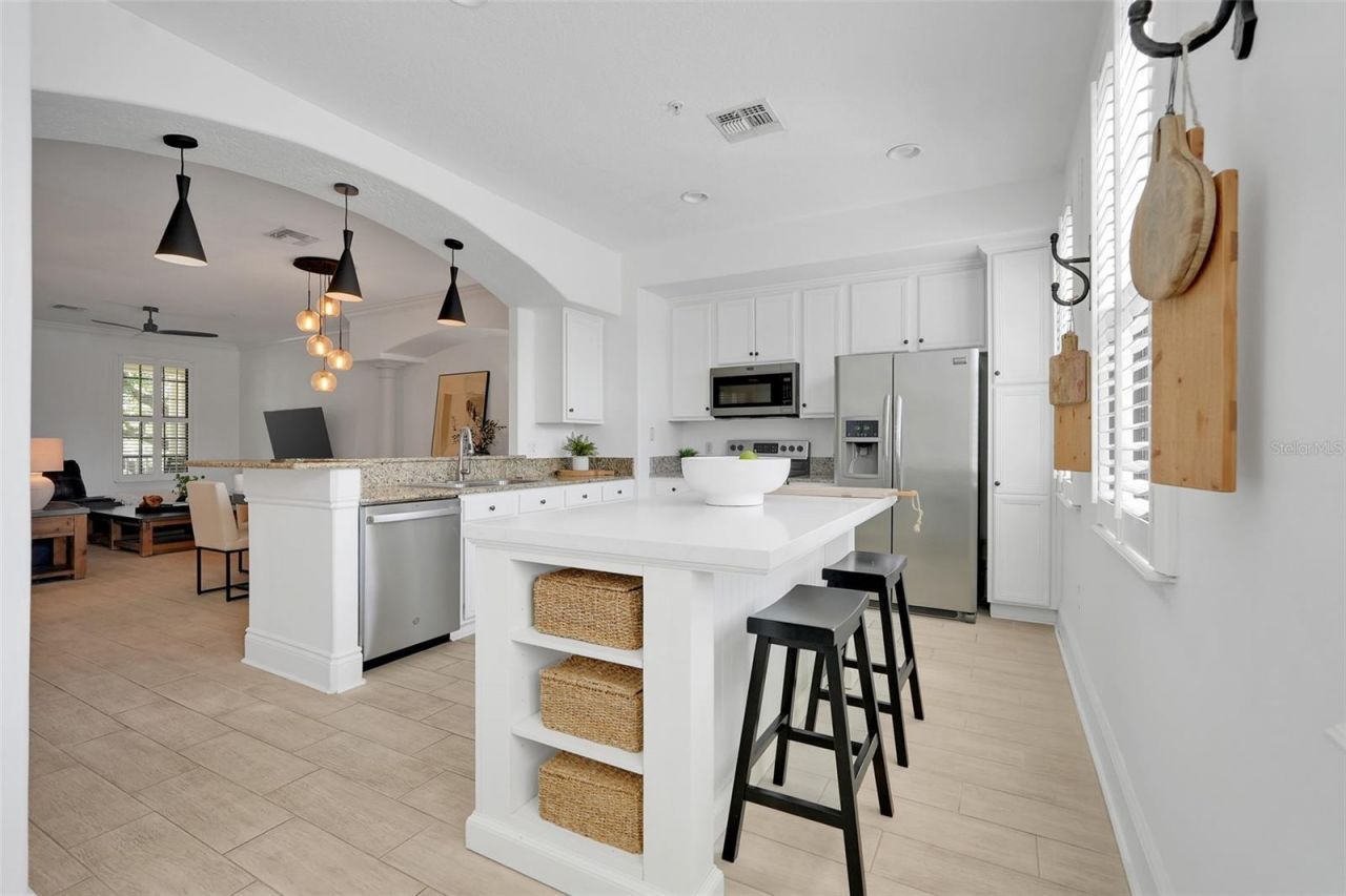 1631 Lakemont Avenue, Orlando, FL 32814 Photo