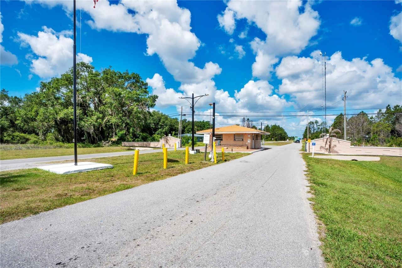 3450 Park Avenue, Indian Lake Estates, FL 33855 Photo