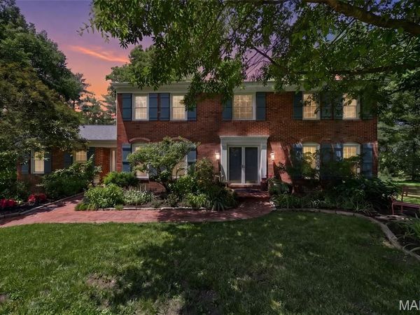 29A Chapel Hill Estates Drive, Town and Country, MO 63131