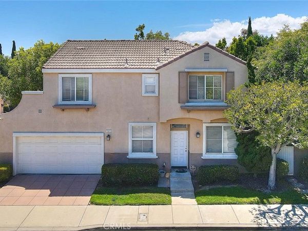 1845 Raymond Avenue, Signal Hill, CA 90755