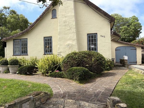 W Franklin Street, Monterey, CA 93940